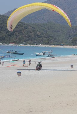 0ludeniz, Türkiye'de yamaç paraşütü