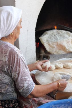 geleneksel Türk ekmek yapımında