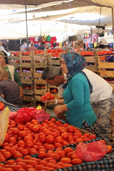 Prodotti freschi sul mercato — Foto Stock