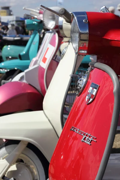 Retro scooter — Stok fotoğraf