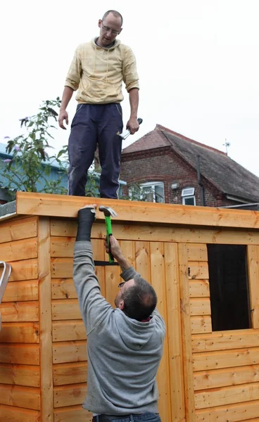 Construction d'un hangar en bois — Photo