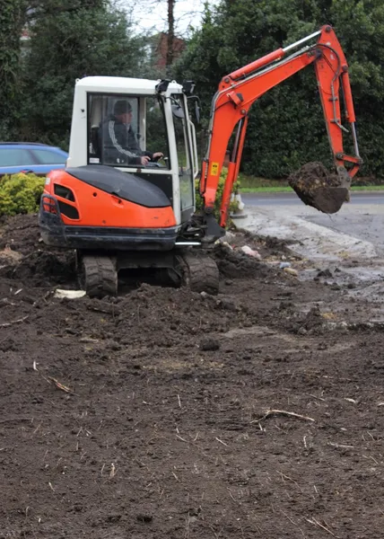 bir driveway kazı bir mini kazıcı