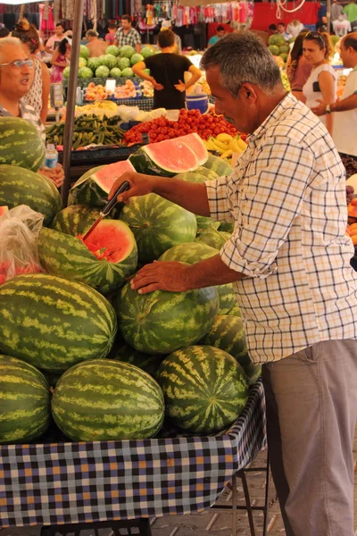 Prodotti freschi sul mercato — Foto Stock