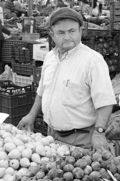 Prodotti freschi sul mercato — Foto Stock