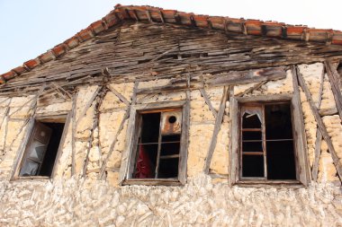 eski bir binada calis, Türkiye, 2014