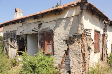 eski bir binada calis, Türkiye, 2014