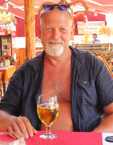 An englishman having refreshment — Stock Photo, Image