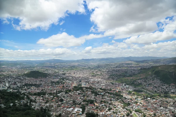 Tegucigalpa hava yoluyla