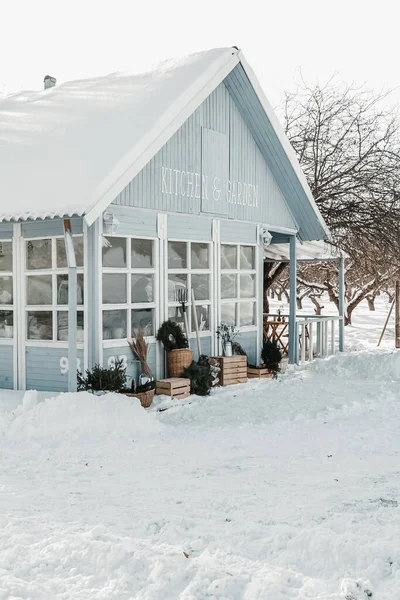 Landscape Garden House Winter — стокове фото
