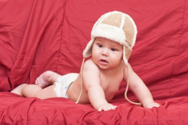 Kış şapkalı çocuk