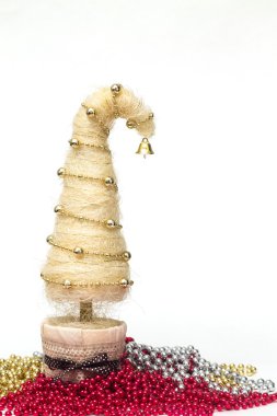 Noel ağacı sisal yapılmıştır