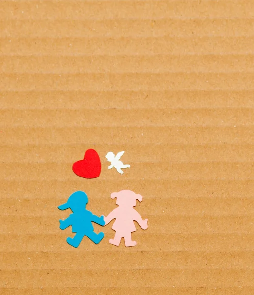 Carta ragazzo e ragazza con piccolo focolare rosso e angelo — Foto Stock