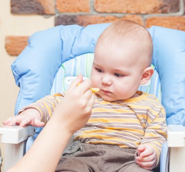 voeden van een baby