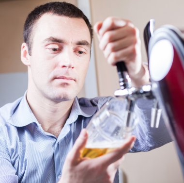 Barmen fıçı bira