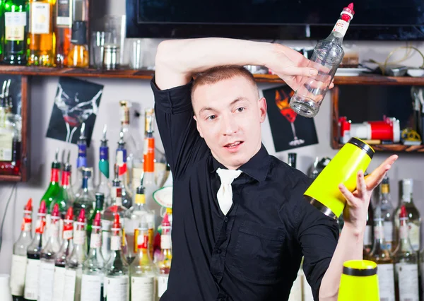Barman in action — Stock Photo, Image
