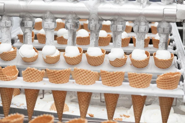 Helado en fábrica — Foto de Stock