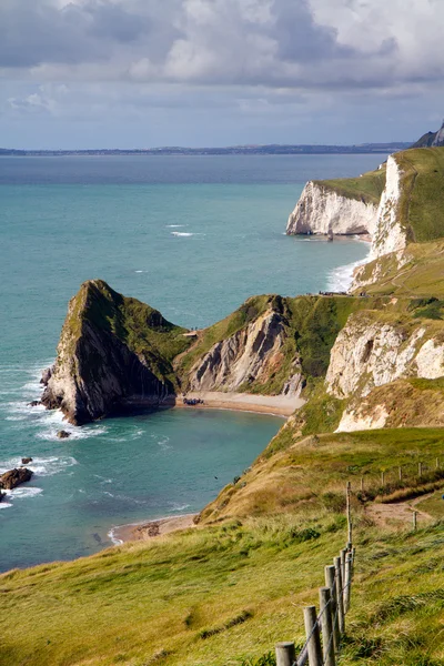 Wzdłuż linii brzegowej durdle door — Zdjęcie stockowe