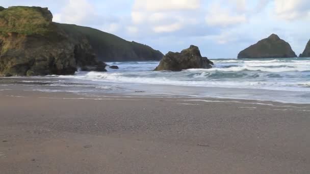 Holywell baai strand cornwall Engeland Verenigd Koninkrijk in de buurt van newquay — Stockvideo