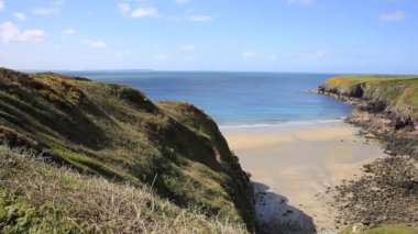 caerfai defne st gelinler pembrokeshire uk yakınındaki st davids ve sahil Milli Parkı. bay wales kıyı yolu geçer