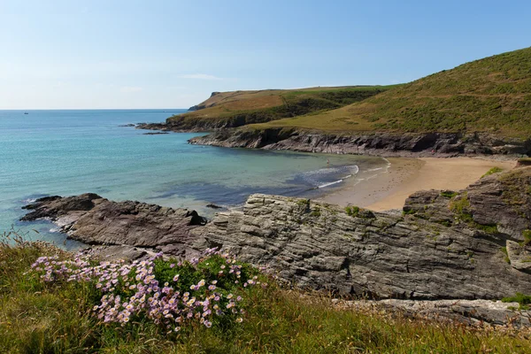 Cornish severní pobřeží Cornwallu poblíž polzeath — Stock fotografie