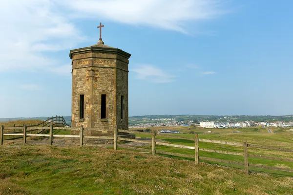 Bude torre por encima del punto de brújula Cornwall —  Fotos de Stock