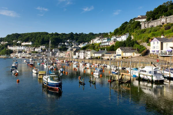 Looe Cornwall England UK with harbour boats yachts and blue sea and sky — Stock Photo, Image