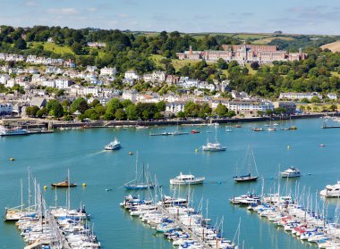 Dartmouth devon ve Denizcilik Koleji