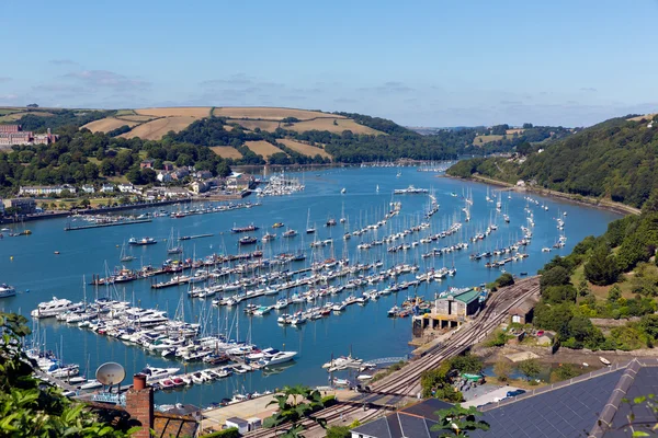 Dart River Dartmouth Devon e barcos e iates — Fotografia de Stock