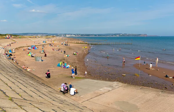 Vue de Dawlish Warren plage Devon Angleterre sur ciel bleu journée d'été — Photo