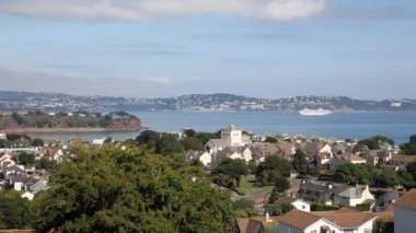 torquay sahil ve bay devon İngiltere'den paignton görünümünü