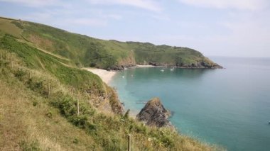 defne Lantic cornwall İngiltere fowey ve polruan güzel bir yaz gününde turkuaz ve mavi deniz yakınında