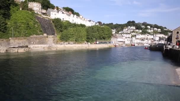 Перегляд Looe, місто та річку Корнуолл, Англія — стокове відео