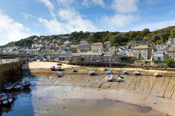 Mousehole harbour Cornwall England UK Cornish fishing village with blue sky and clouds — Stock Photo, Image