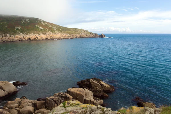 Lamorna spiaggia e insenatura Cornovaglia Inghilterra Regno Unito sulla penisola di Penwith circa quattro miglia a sud di Penzance — Foto Stock