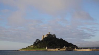 St michaels mount marazion cornwall İngiltere Ortaçağ Kalesi ve bağlar defne bir adada Kilisesi