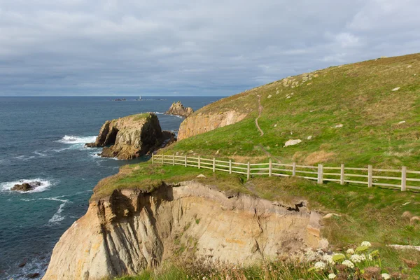 Lands end cornwall İngiltere'de İngiliz turist çeken — Stok fotoğraf