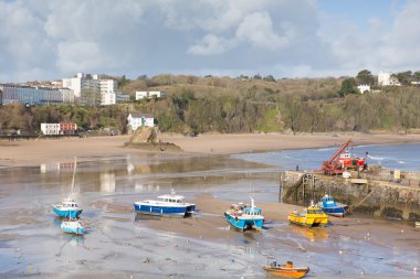 tekneler limana tenby pembrokeshire Galler'in İngiltere Galce