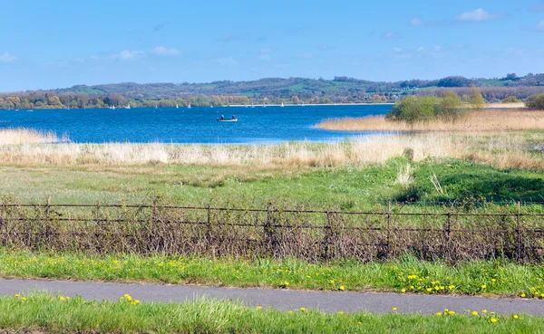 Chew valley lake en reservoir somerset Engeland een belangrijke site voor dieren in het wild birdwatching zeilen en vissen — Stockfoto