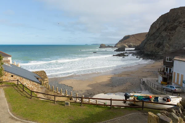 Vista desde la playa de St Agnes costa norte de Cornwall Inglaterra Reino Unido entre Newquay y St Ives —  Fotos de Stock