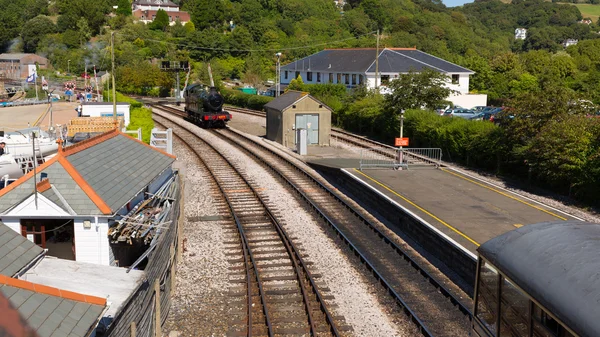 Parní vlak dartmouth stanice devon Anglie uk — Stock fotografie