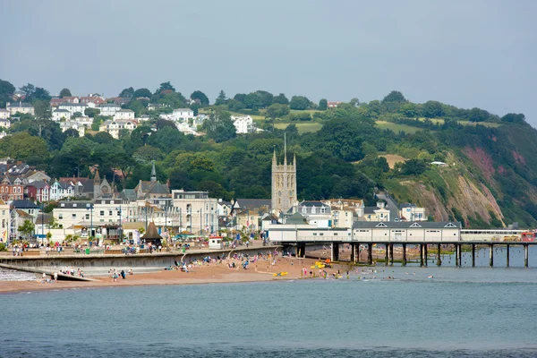 Teignmouth devon uk nábřeží a molo v oblíbeném turistickém městě — Stock fotografie