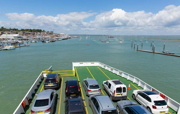 Cowes harbour Isle of Wight with boats and yachts on a calm blue sky summer day — Stock Photo, Image