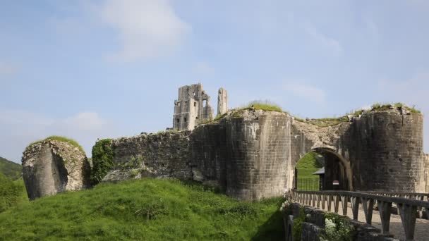 Castillo de Corfe Dorset Inglaterra ruinas de fortificación Inglés — Vídeo de stock