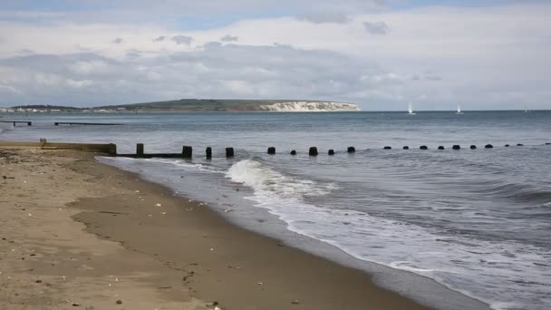 Shanklin playa Isla de Wight popular ciudad turística y de vacaciones — Vídeo de stock