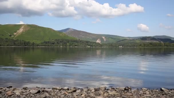Calm still summer day with fine weather in the English Lake District at Derwent Water Cumbria — Stock Video