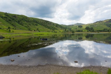 watendlath tarn lake district cumbria İngiltere derwent suya yakın borrowdale ve thirlmere vadiler arasındaki