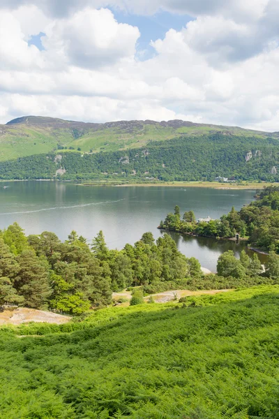 Brandelhow baai derwent water lake district cumbria Engeland uk — Stockfoto