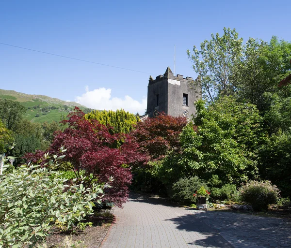 Grasmere dorp kerk cumbria populaire toeristische bestemming Engelse lake district Nationaalpark — Stockfoto