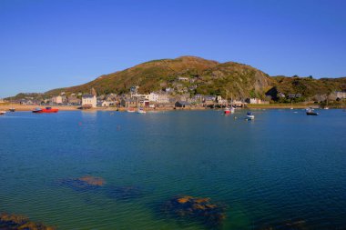 Barmouth kasabası ve limanı Gwynedd kuzey batı Galler Uk Snowdonia