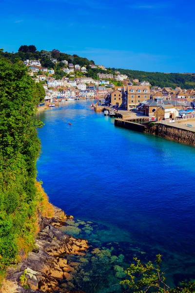 Looe Cornwall Město Řeka Krásné Modré Moře Jihozápadní Pobřeží Město — Stock fotografie